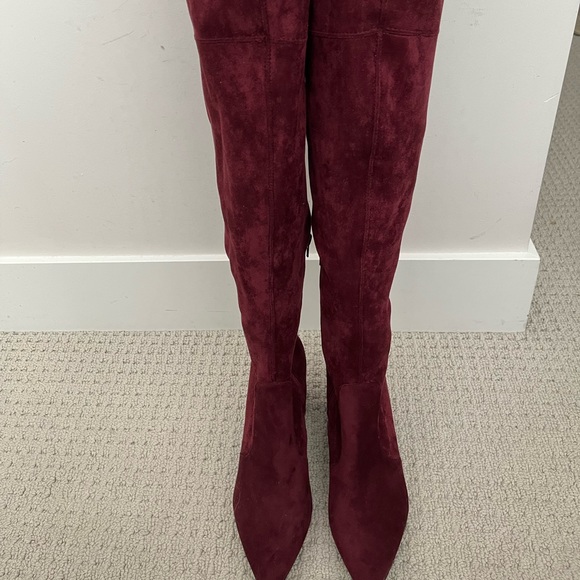 Over-the-knee suede boots - Le Chateau - Picture 2 of 3